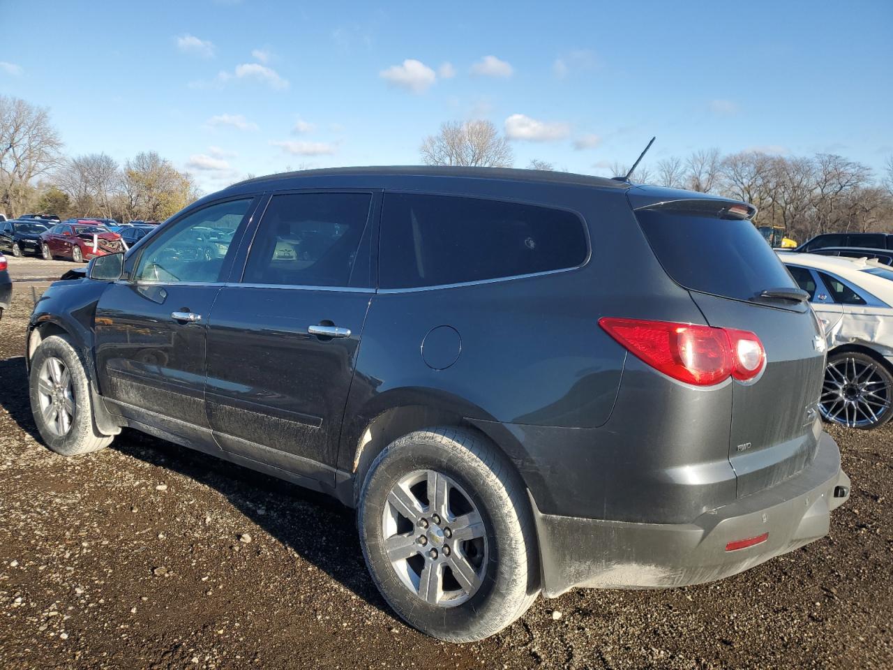 2010 Chevrolet Traverse - Image 2