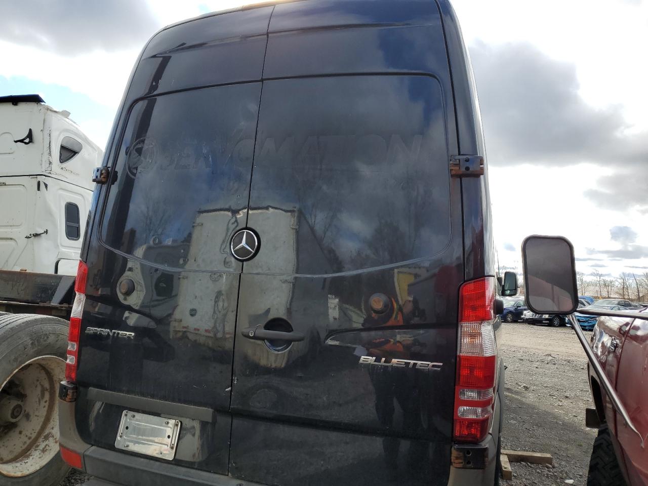 VIN WD3PE8DC3FP141433 2015 MERCEDES-BENZ SPRINTER no.3