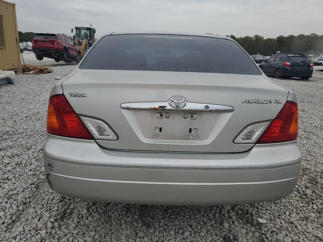 2001 Toyota Avalon - Image 6