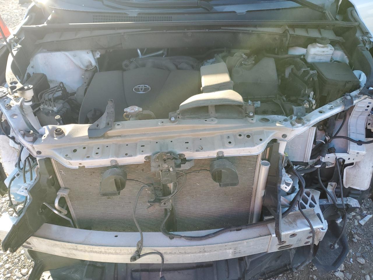 2019 Toyota Highlander - Image 12