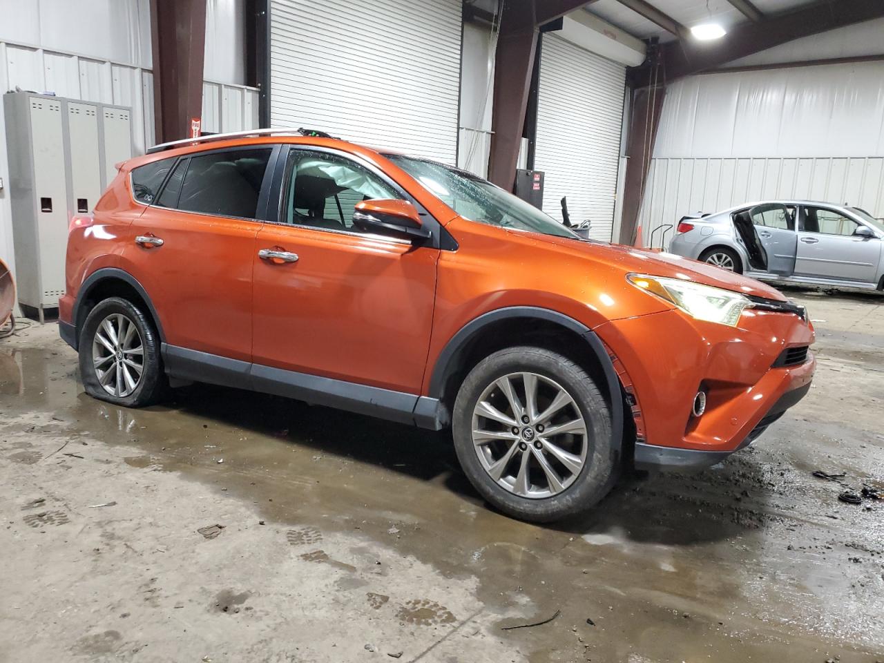 2016 Toyota RAV 4 - Image 4
