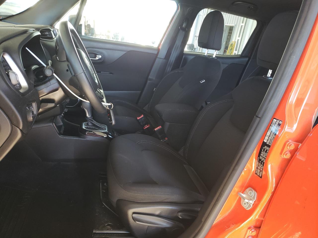 2021 Jeep Renegade - Image 7