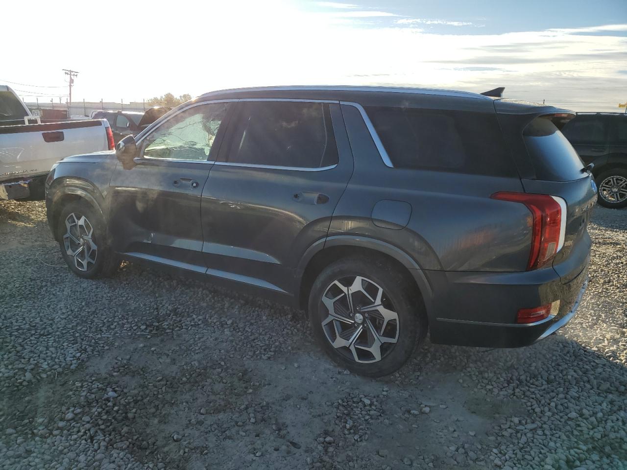 2022 Hyundai Palisade - Image 2