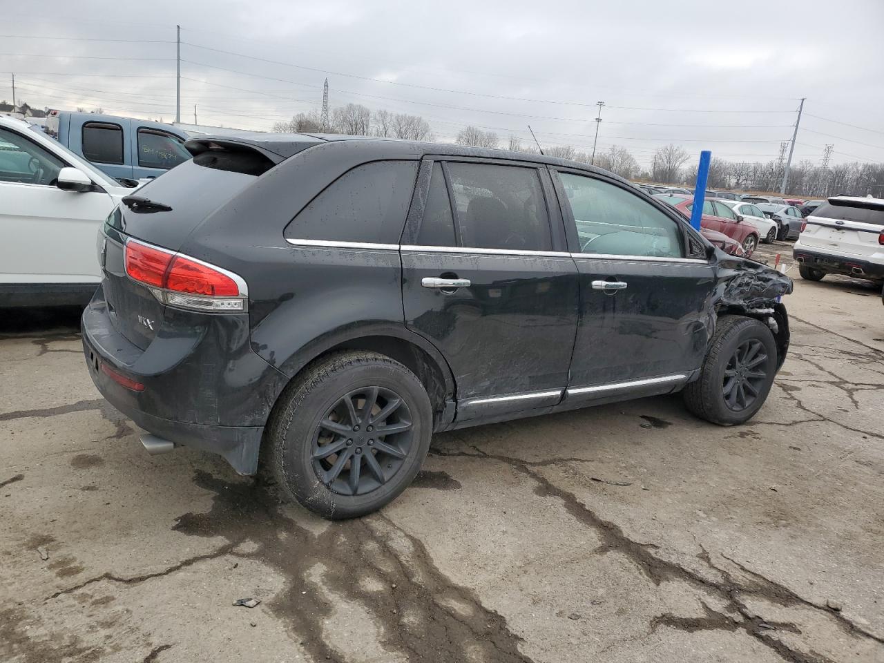 VIN 2LMDJ6JK2DBL16568 2013 LINCOLN MKX no.3