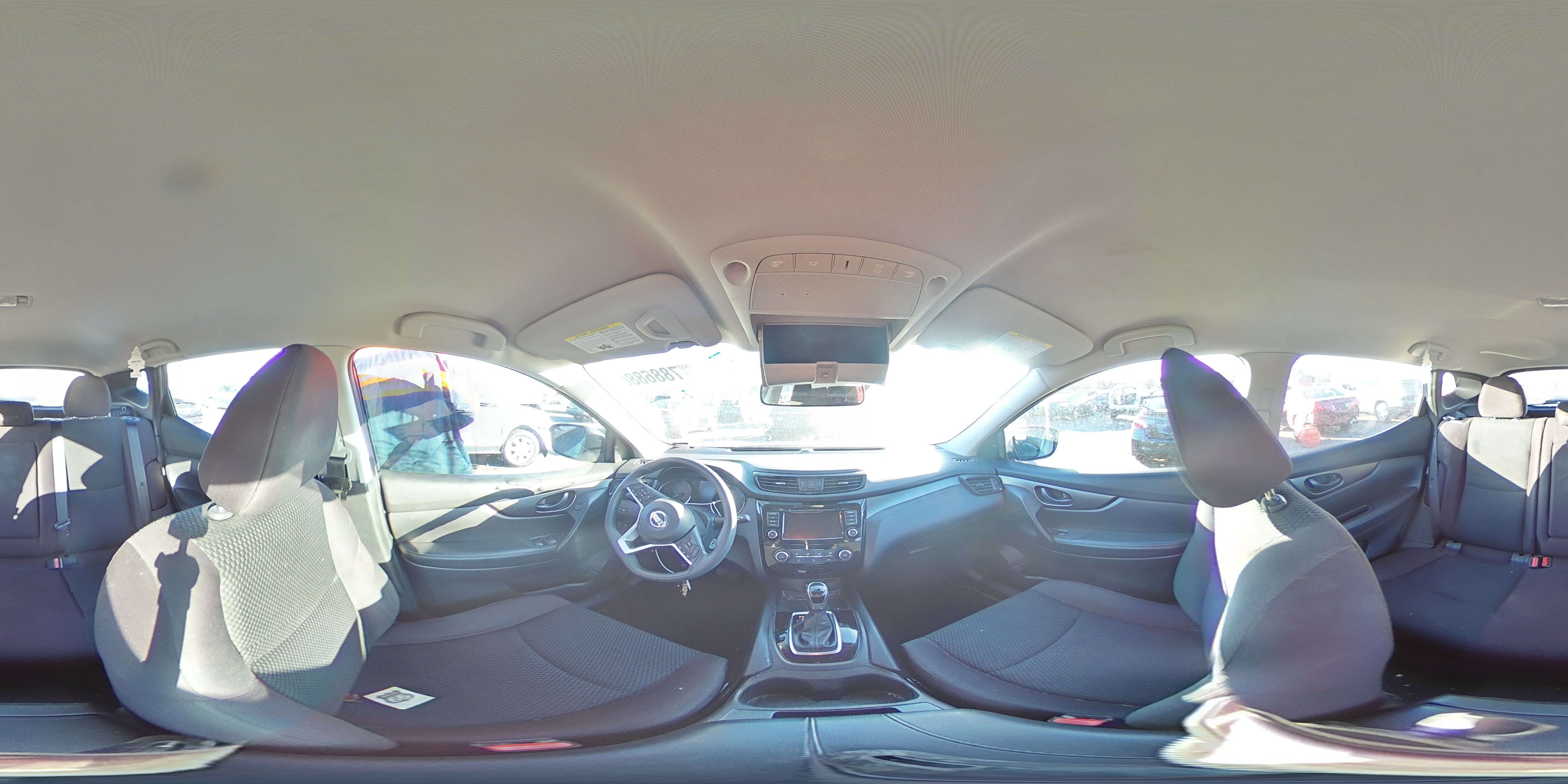 2020 Nissan Rogue - Image 12
