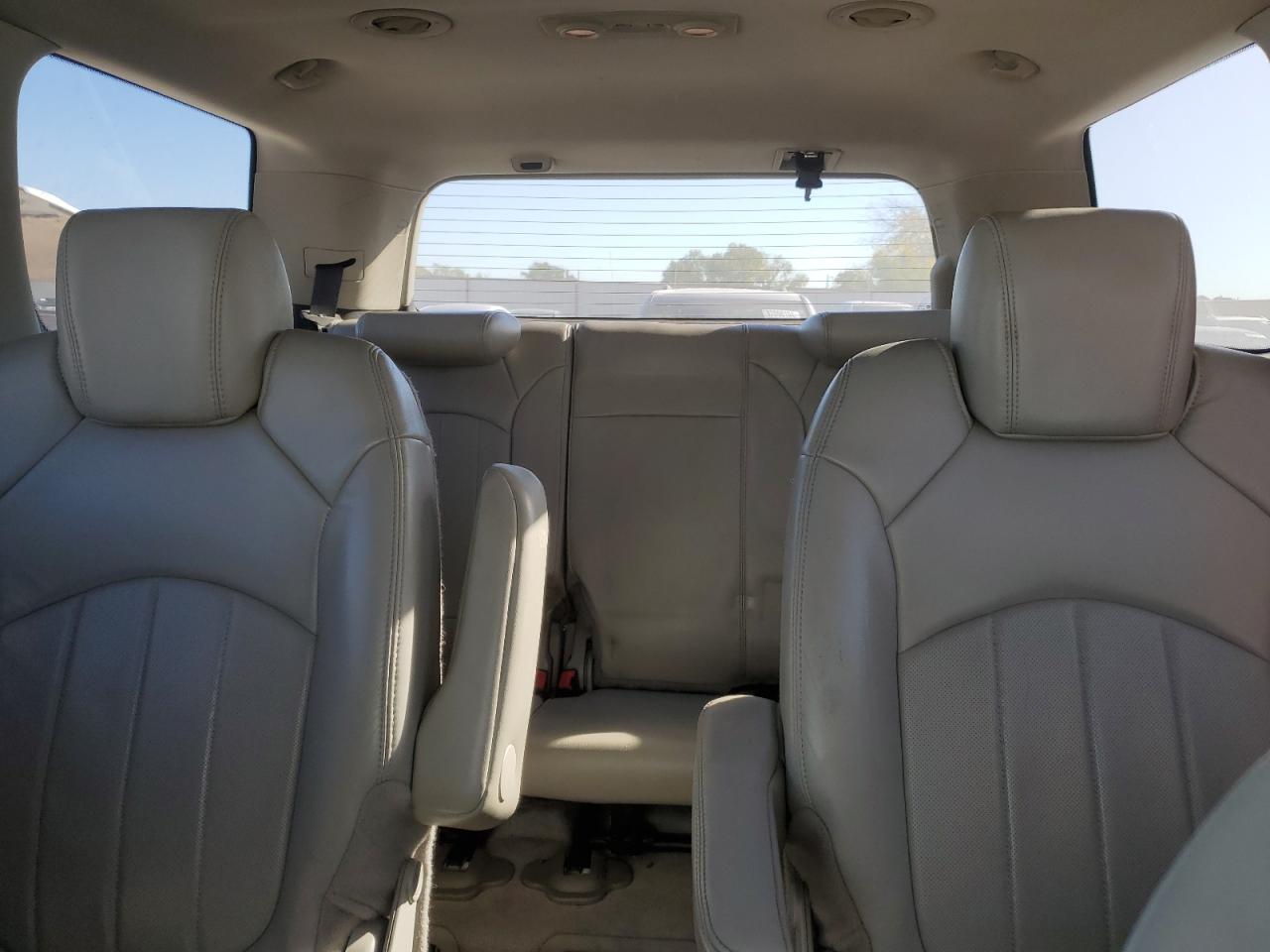 2009 GMC Acadia - Image 10
