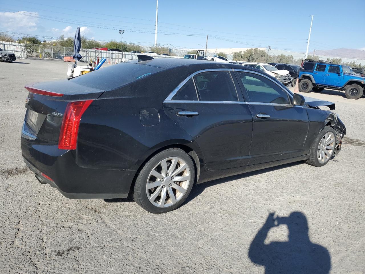 VIN 1G6AA5RX9J0157268 2018 CADILLAC ATS no.3