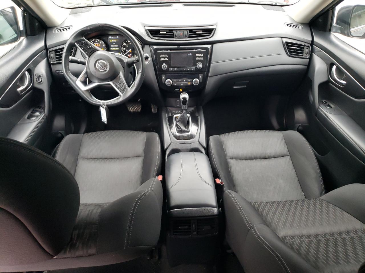 2017 Nissan Rogue - Image 8