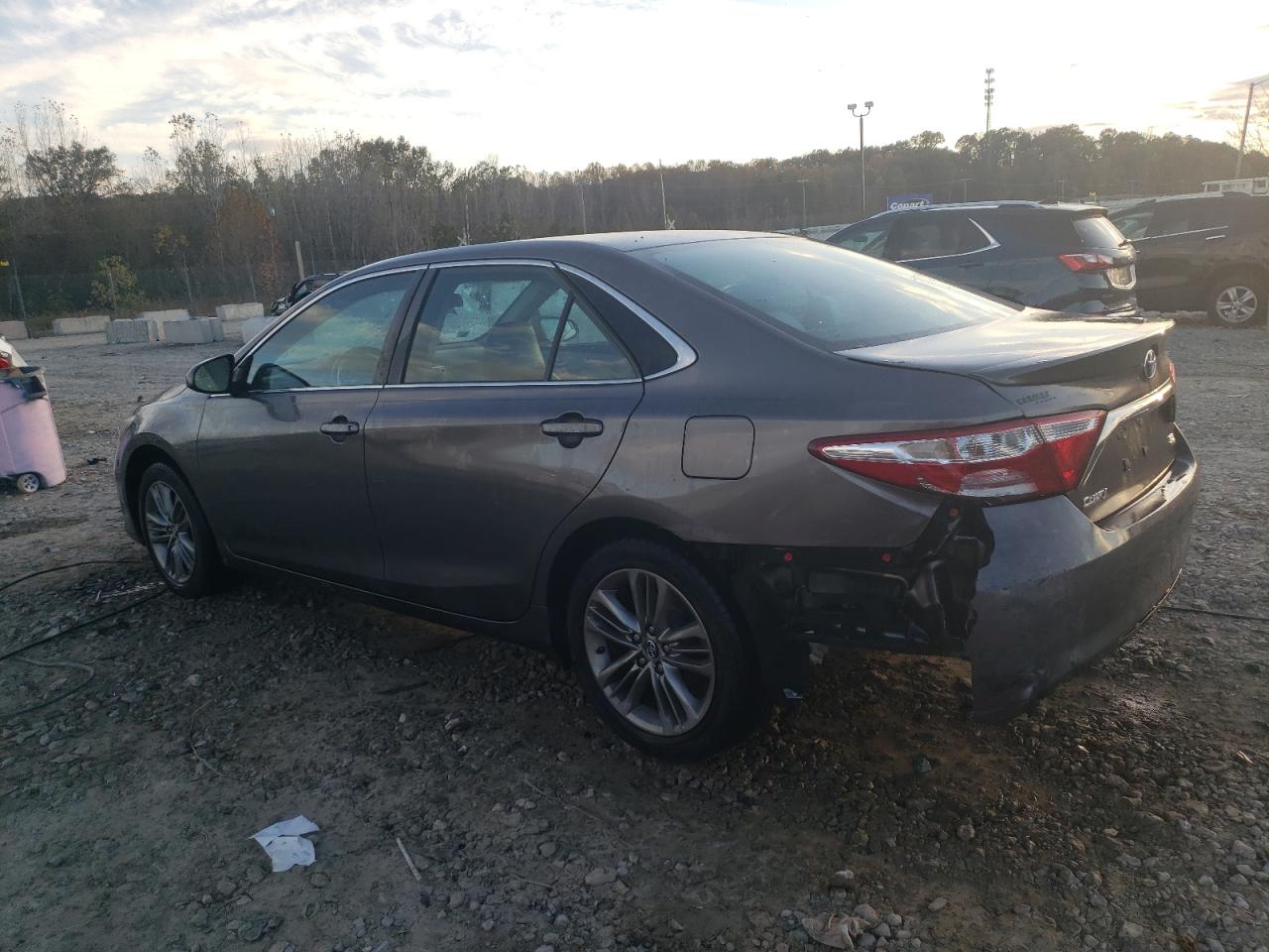 VIN 4T1BF1FK8GU523416 2016 TOYOTA CAMRY no.2