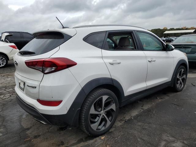  HYUNDAI TUCSON 2016 Белы