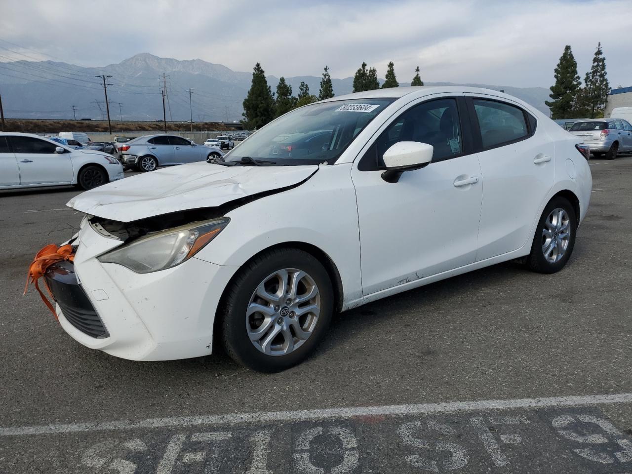 VIN 3MYDLBZVXGY117458 2016 TOYOTA SCION no.1