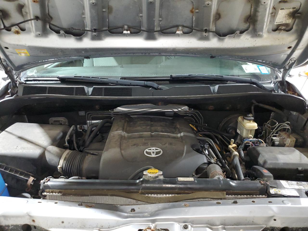 2011 Toyota Tundra - Image 11