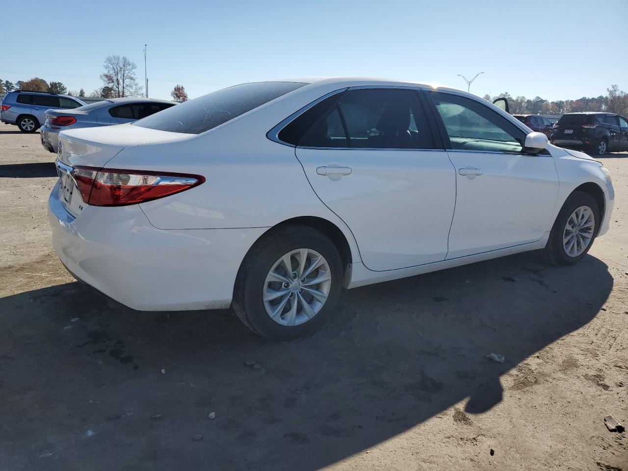 VIN 4T1BF1FK1HU290075 2017 TOYOTA CAMRY no.3