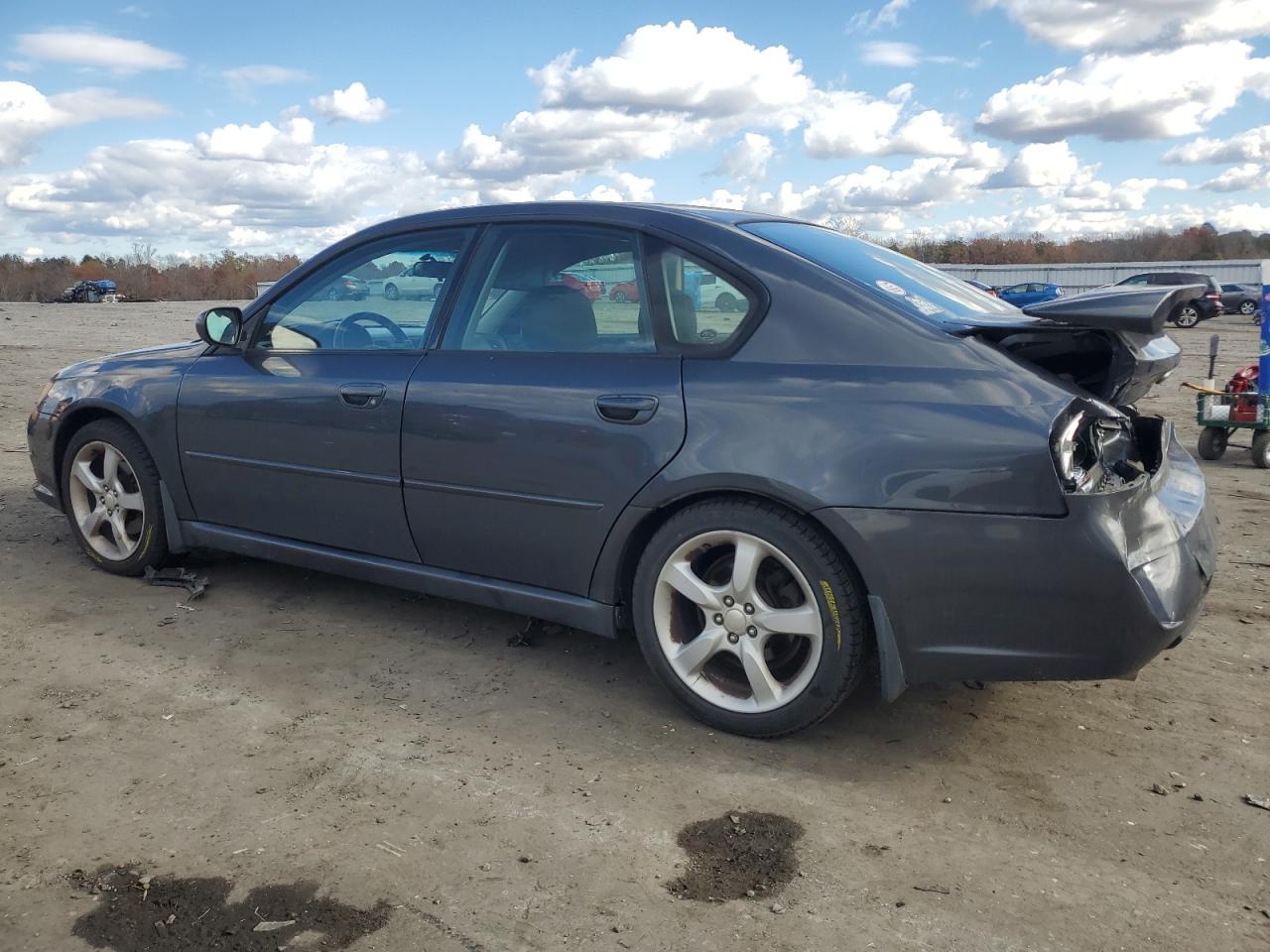 2009 Subaru Legacy - Image 2