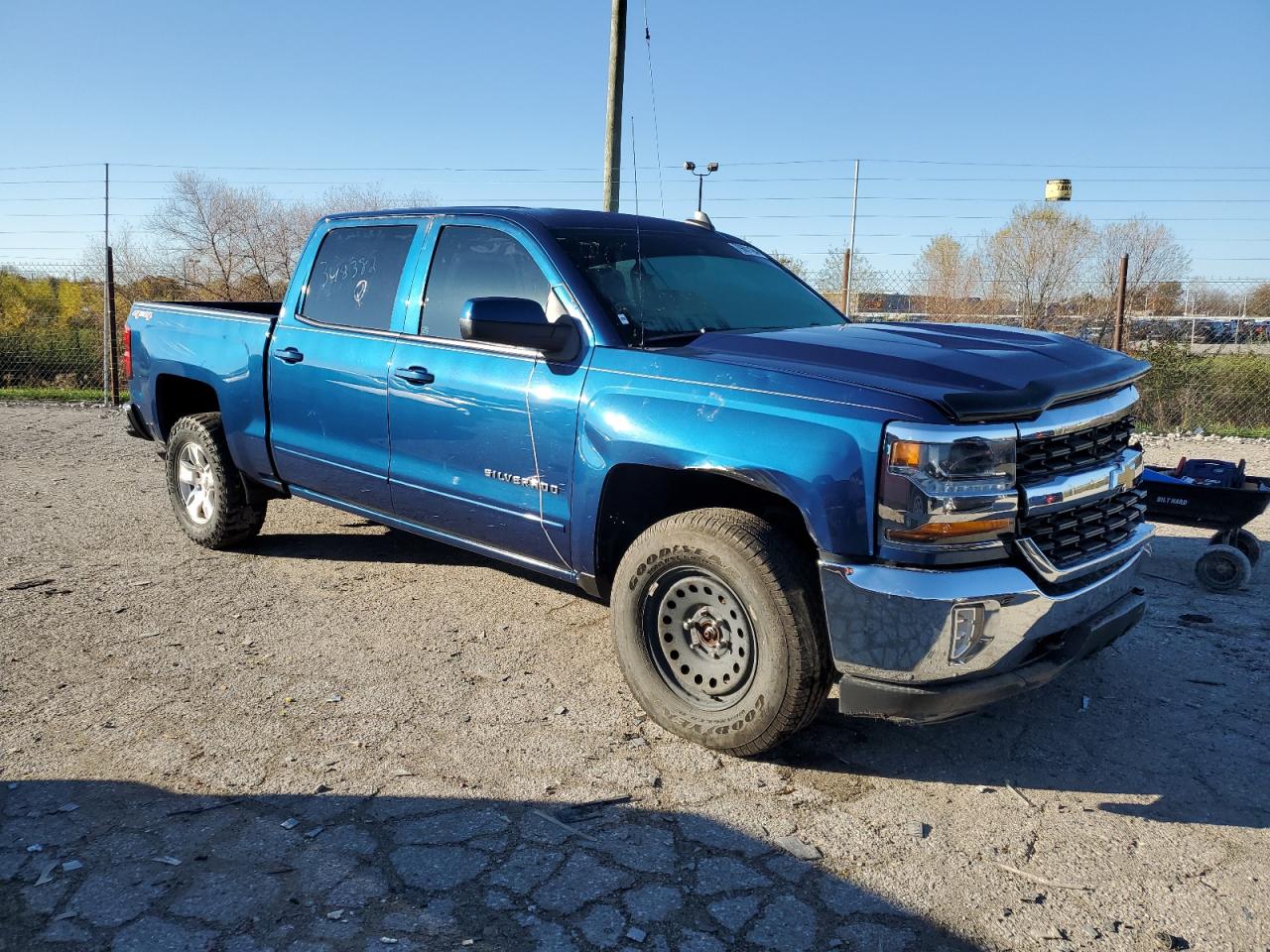2017 Chevrolet Silverado - Image 4