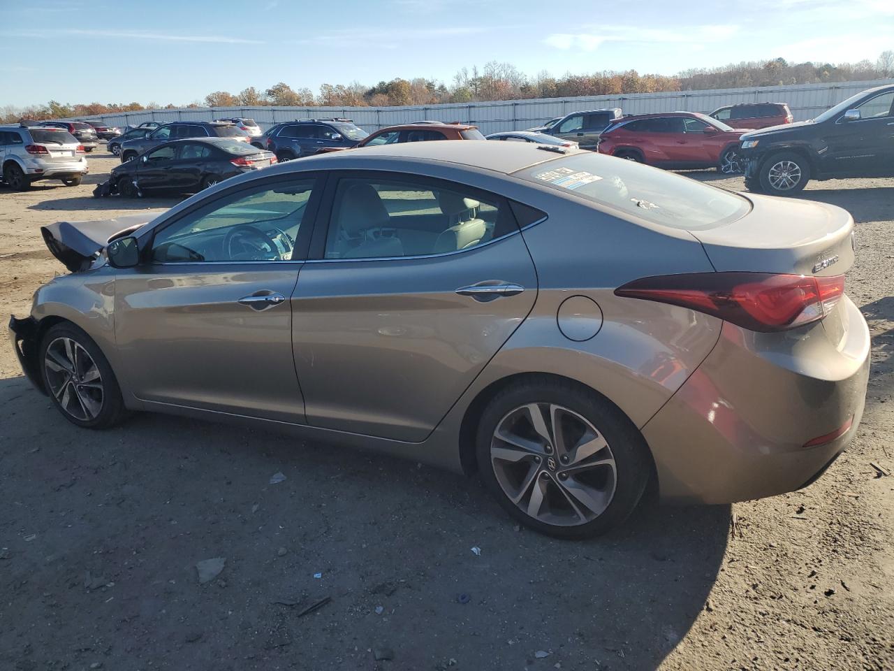 2014 Hyundai Elantra - Image 2