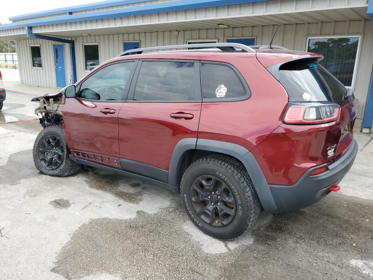 2019 Jeep Cherokee - Image 2
