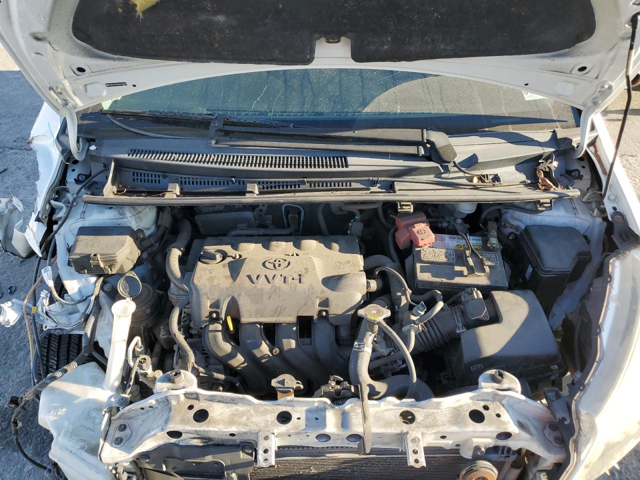 2014 Toyota Yaris - Image 11