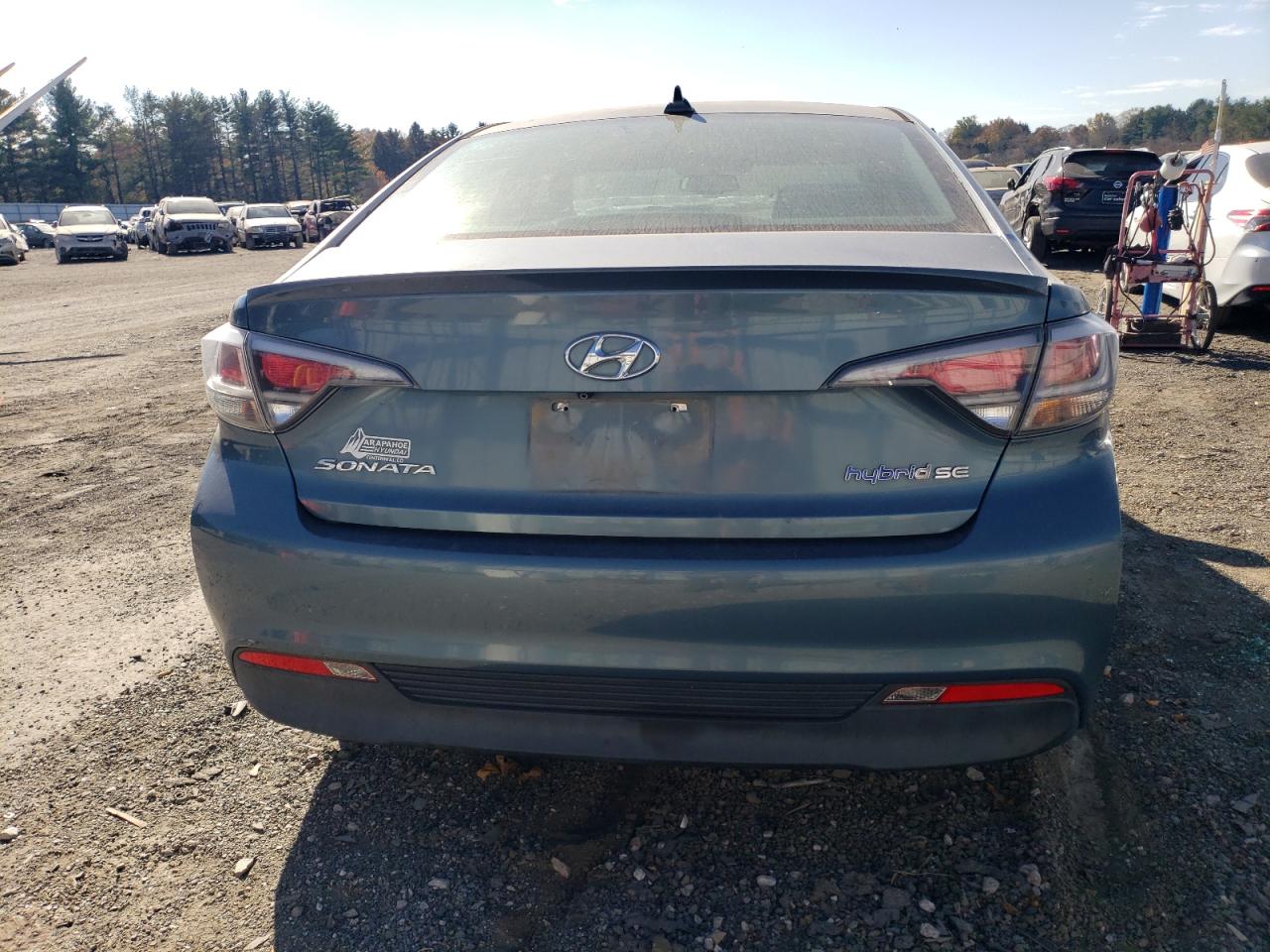 2016 Hyundai Sonata Hybrid VIN: KMHE24L13GA028421 Lot: 76568704