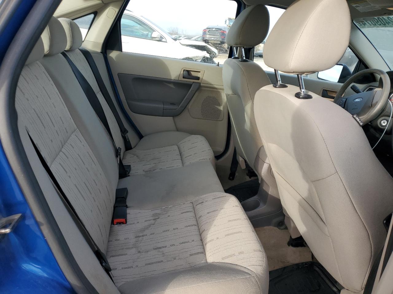2010 Ford Focus - Image 10