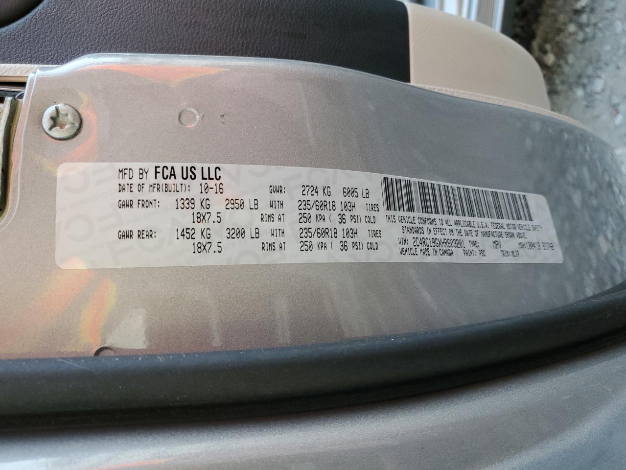 2017 Chrysler Pacifica - Image 14