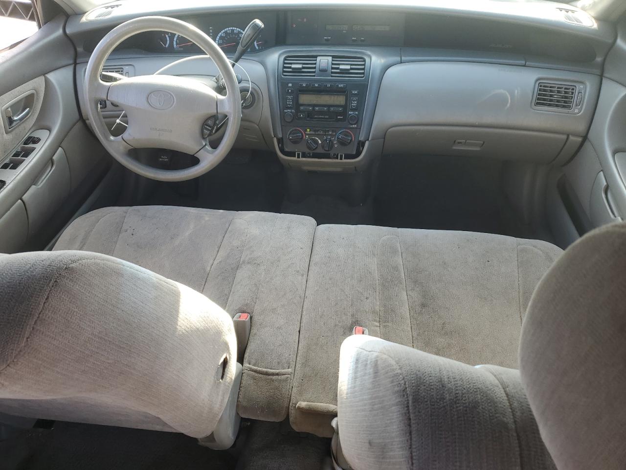 2000 Toyota Avalon - Image 8