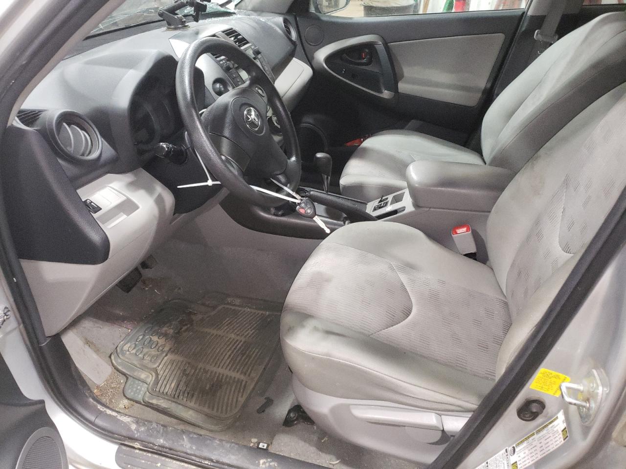 2011 Toyota RAV 4 - Image 7
