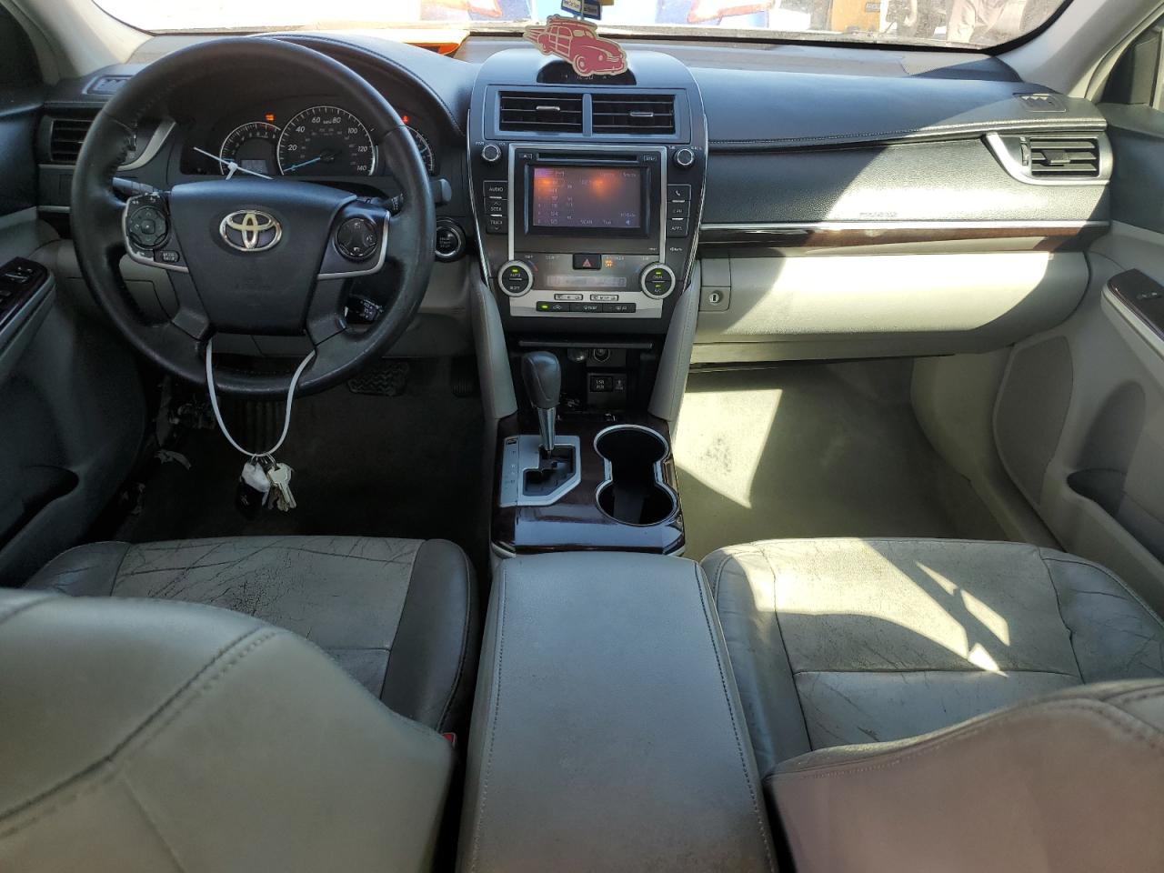 2012 Toyota Camry - Image 8