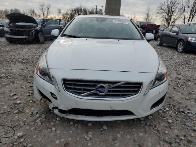  VOLVO S60 2012 Белы