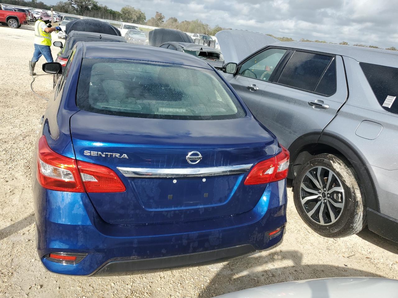 VIN 3N1AB7AP0JY288096 2018 NISSAN SENTRA no.6