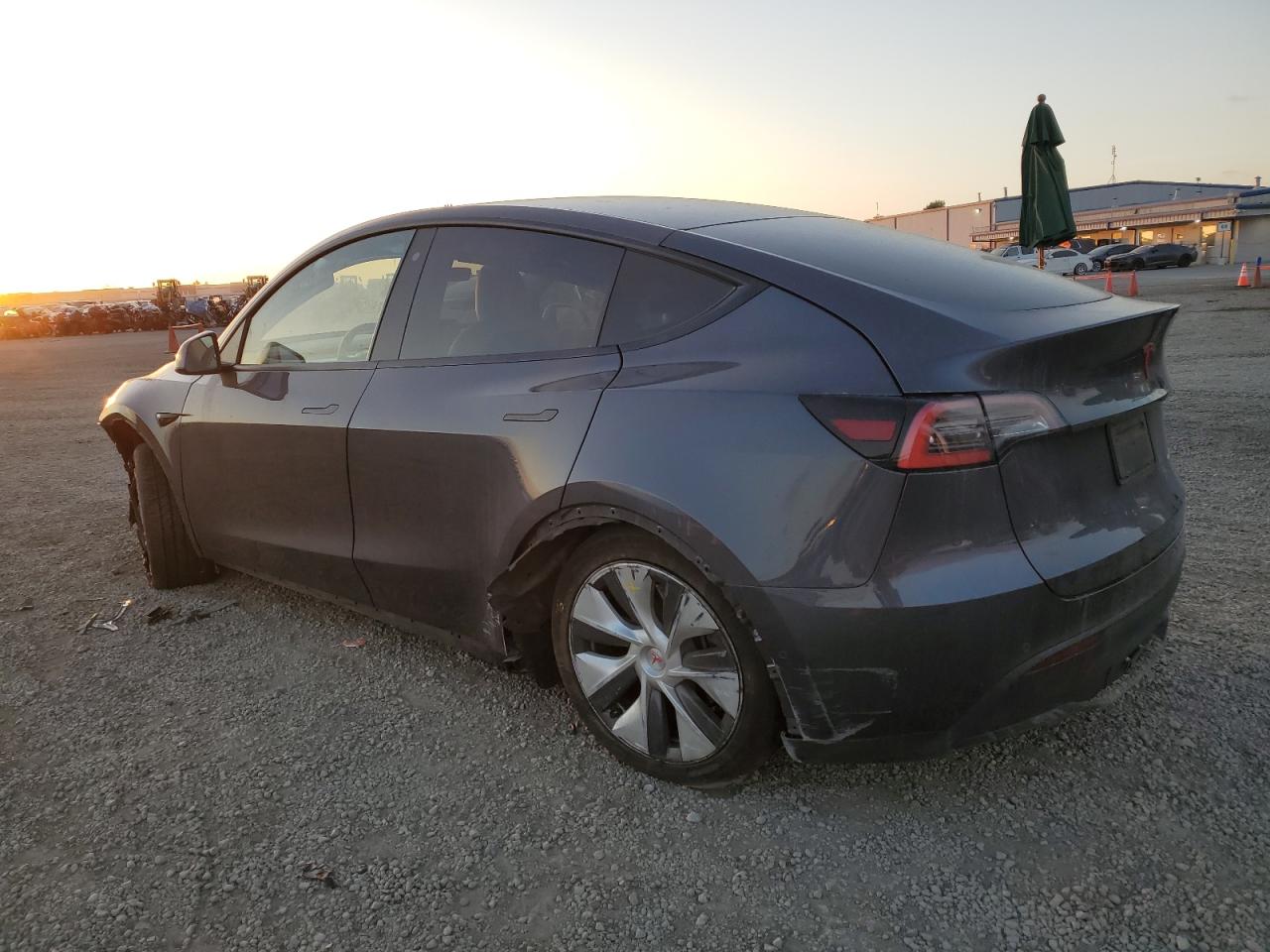 VIN 5YJYGDEE6LF053592 2020 TESLA MODEL Y no.2