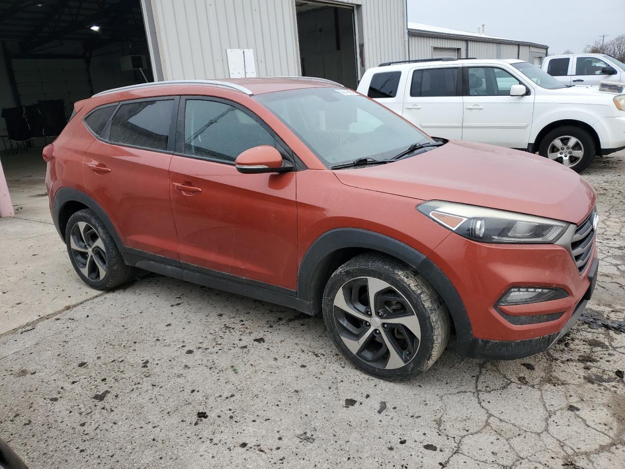 VIN KM8J3CA29GU193342 2016 HYUNDAI TUCSON no.4