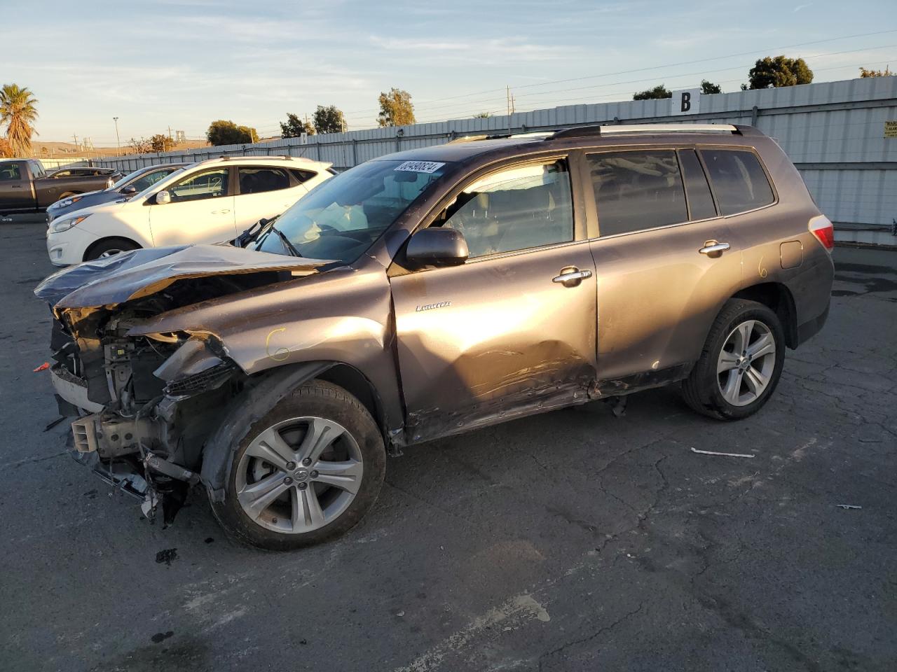 VIN 5TDDK3EH4DS275370 2013 TOYOTA HIGHLANDER no.1