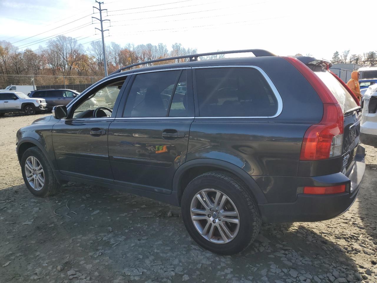 2009 Volvo XC90 - Image 2