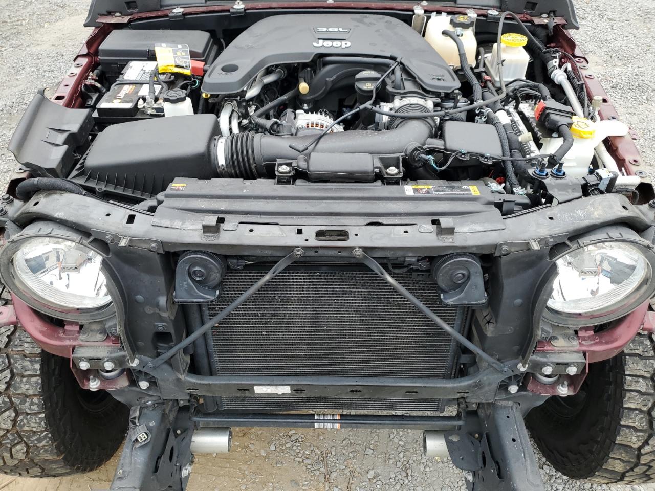 2021 Jeep Gladiator - Image 11