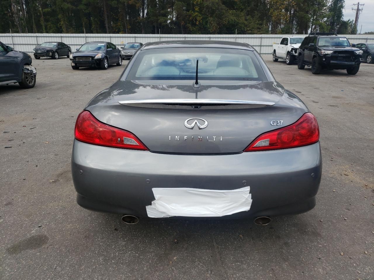 2011 Infiniti G - Image 6
