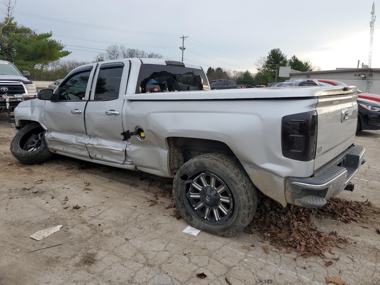 2014 Chevrolet Silverado - Image 2