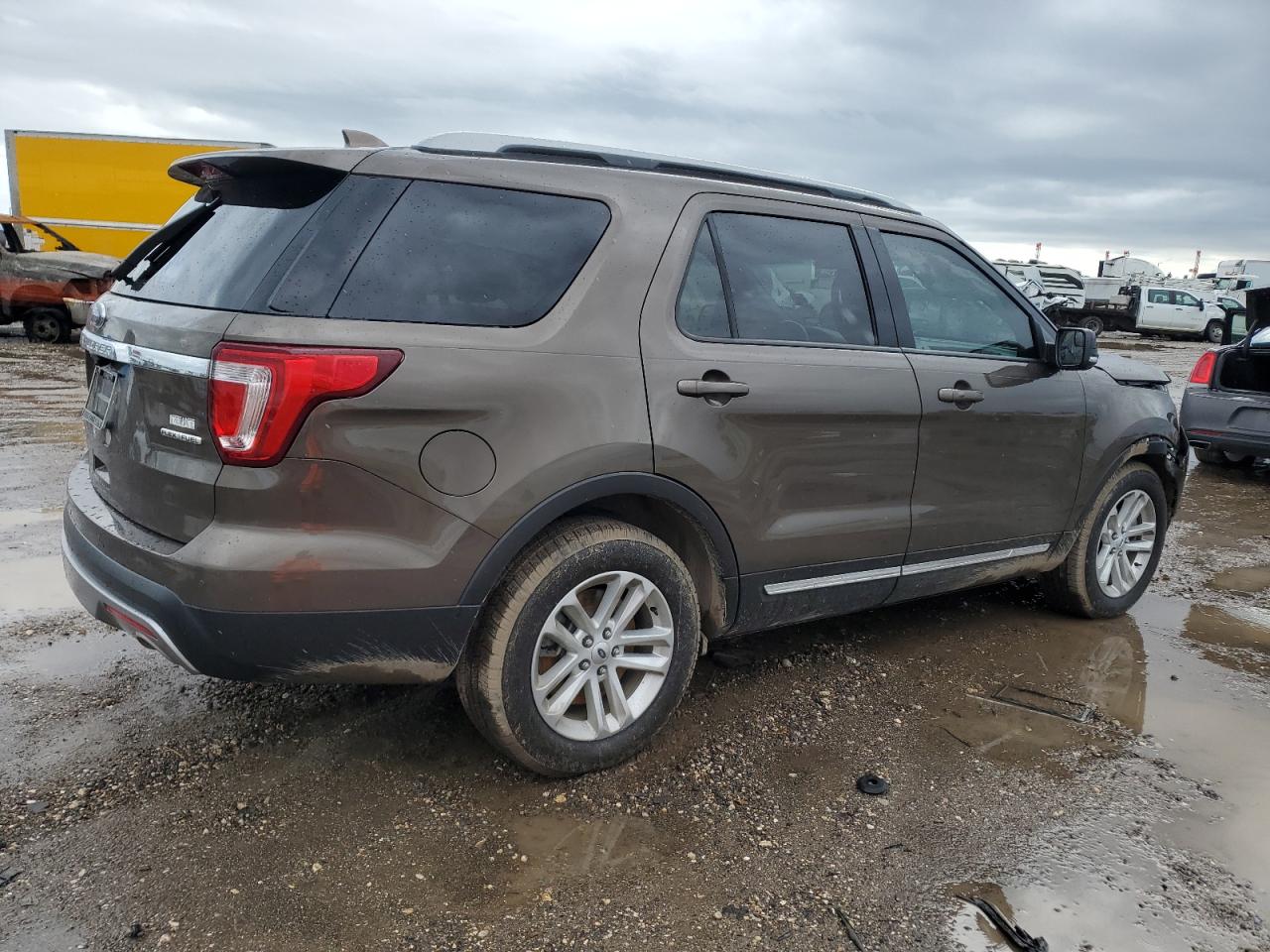 2016 Ford Explorer - Image 3