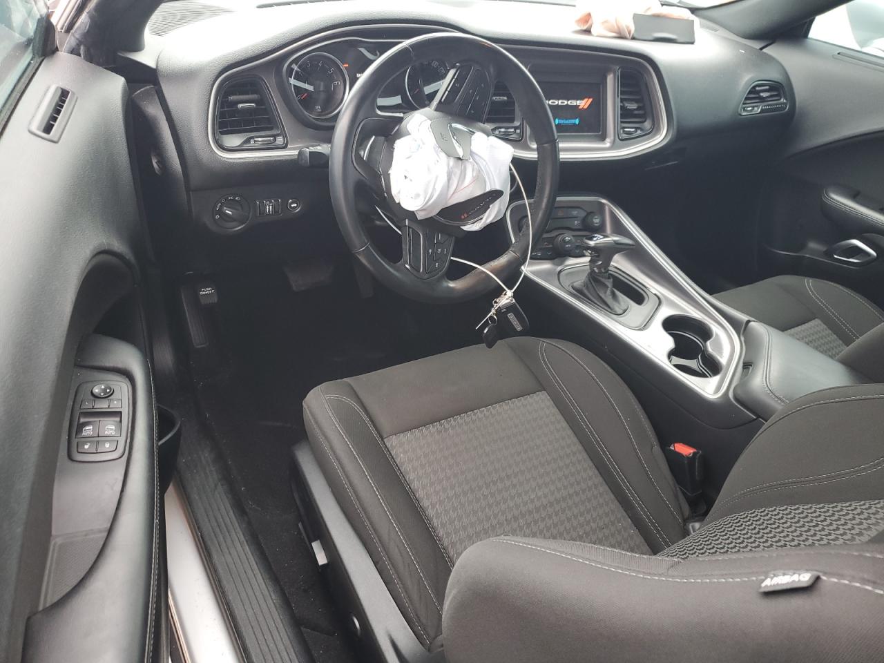 2019 Dodge Challenger - Image 8