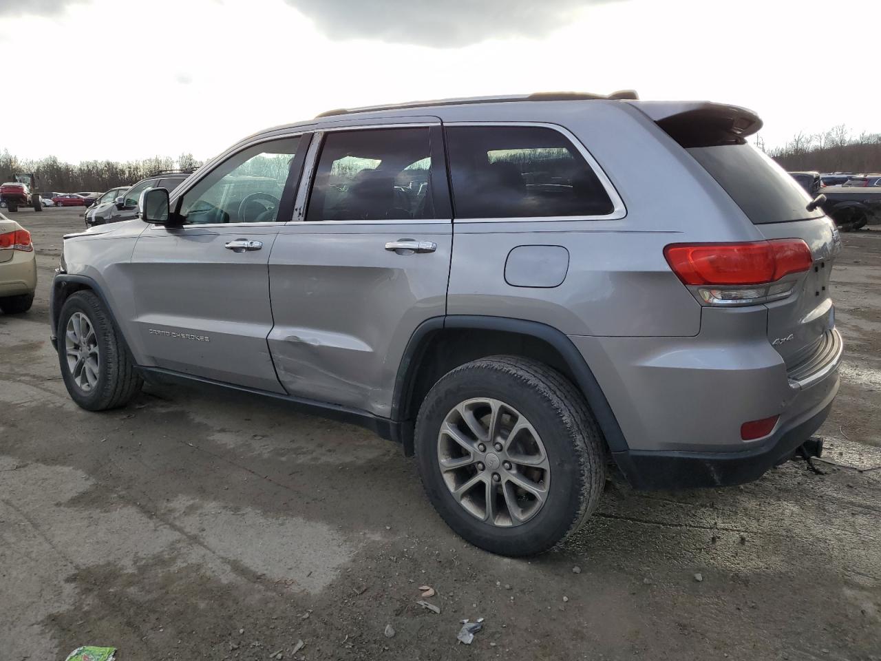 2015 Jeep Grand Cherokee - Image 2