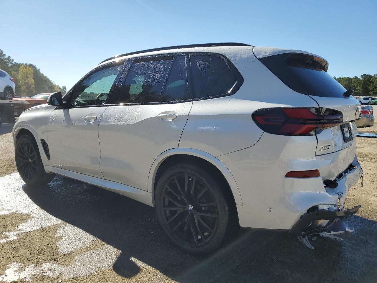2024 BMW X5 - Image 2