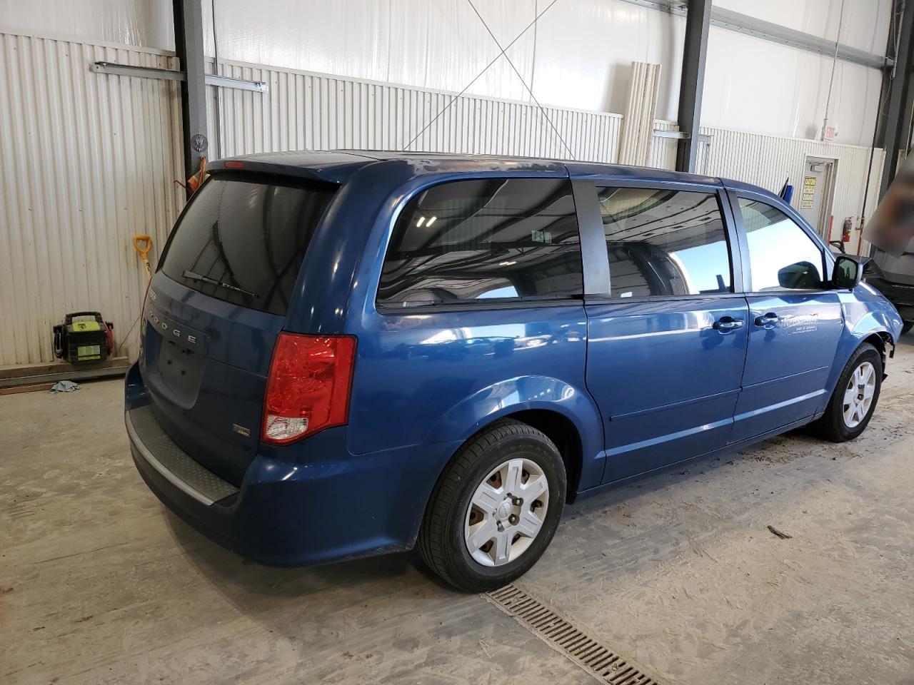 2011 Dodge Caravan - Image 3