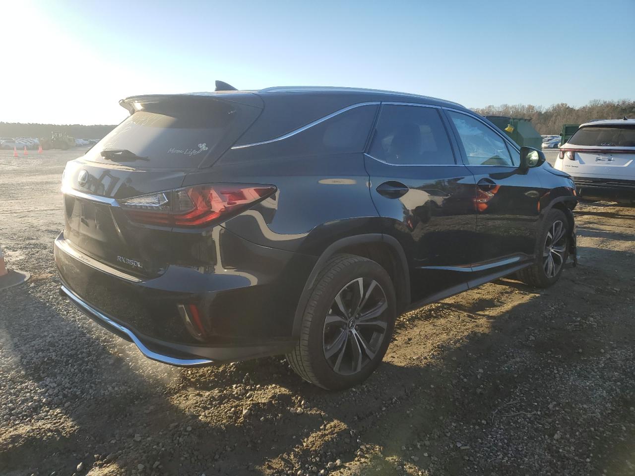 2021 Lexus RX - Image 3