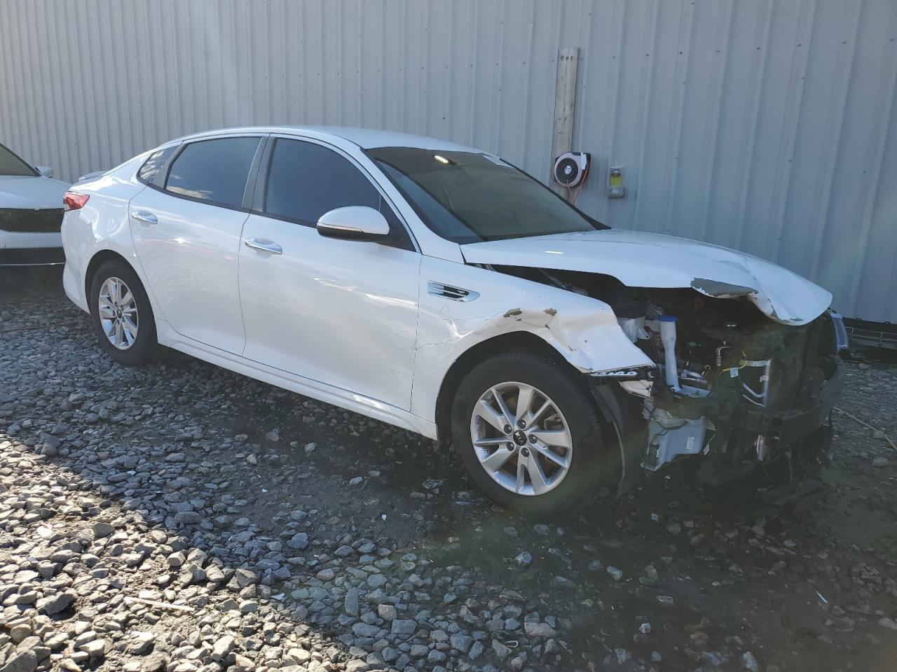 VIN 5XXGT4L37JG196621 2018 KIA OPTIMA no.4