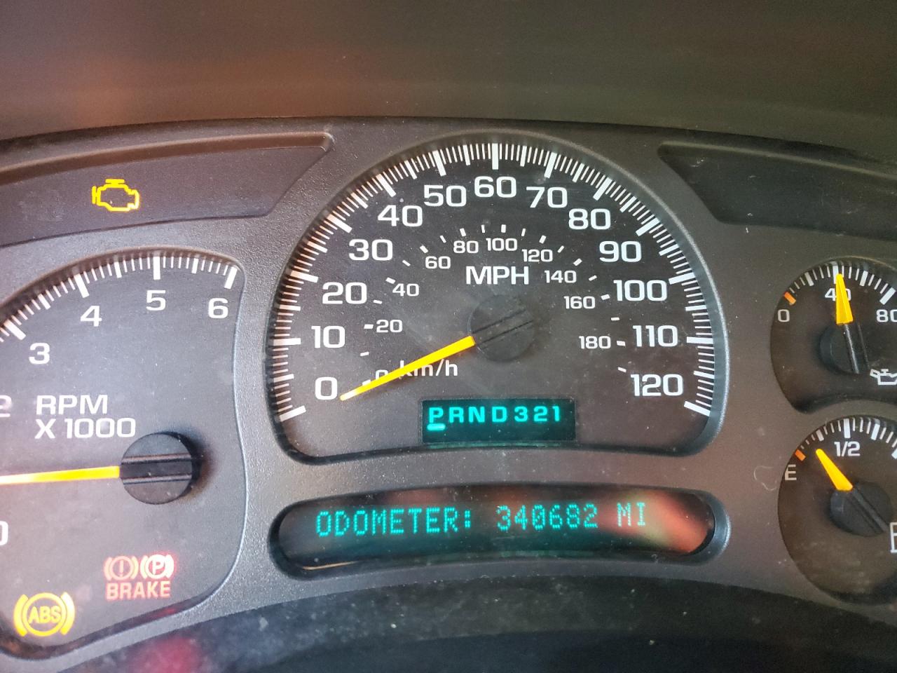 2003 Chevrolet Avalanche - Image 9