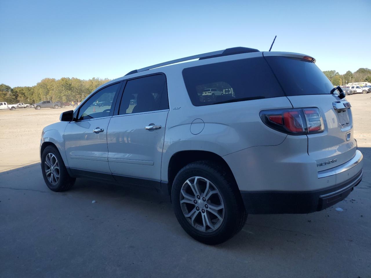 2016 GMC Acadia - Image 2