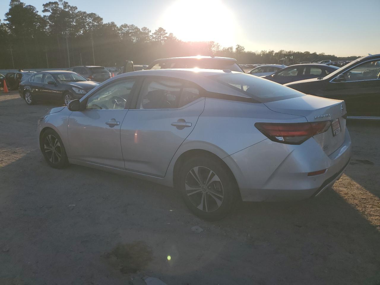 2021 Nissan Sentra - Image 2