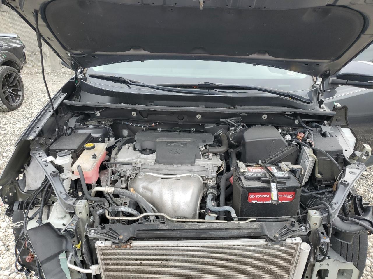 2018 Toyota RAV 4 - Image 11