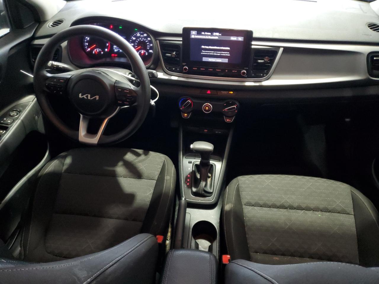 2023 Kia Rio - Image 8