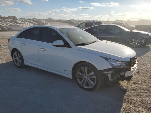 Sedans CHEVROLET CRUZE 2015 Biały